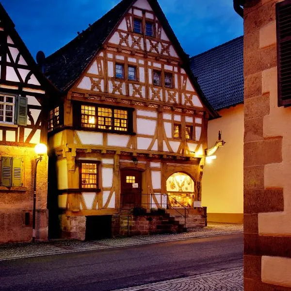 Hotel Restaurant Zum Nachtwächter，位于Sternenfels的酒店