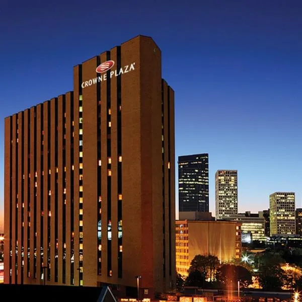 Crowne Plaza Houston Med Ctr-Galleria Area, an IHG Hotel，位于Bellaire Junction的酒店