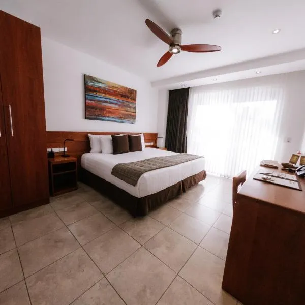 Hotel Cucuve，位于阿约拉港的酒店