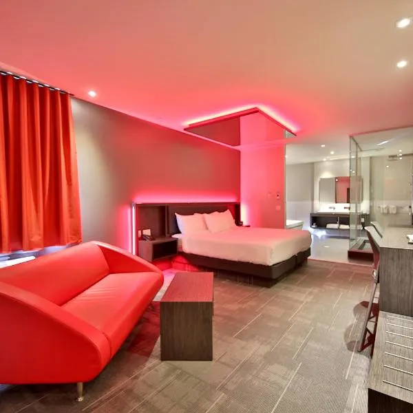Hôtel Ô Laval，位于拉瓦尔的酒店