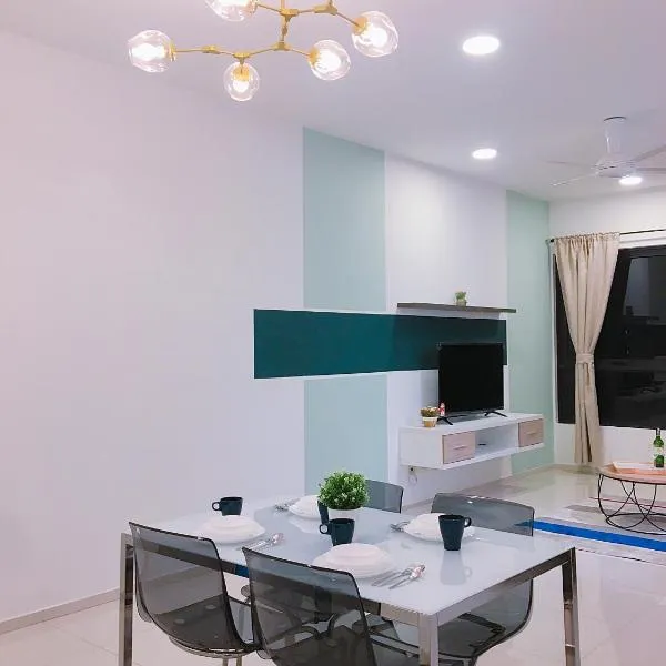 3 Beds Designer Suites Sg Buloh l MRT Link，位于双溪毛糯的酒店