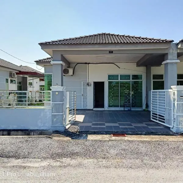 Ilham Imani Homestay，位于Kampong Sungai Baru的酒店