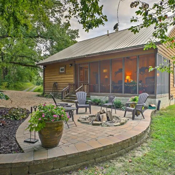Beautiful Makanda Cabin in Shawnee National Forest，位于Makanda的酒店