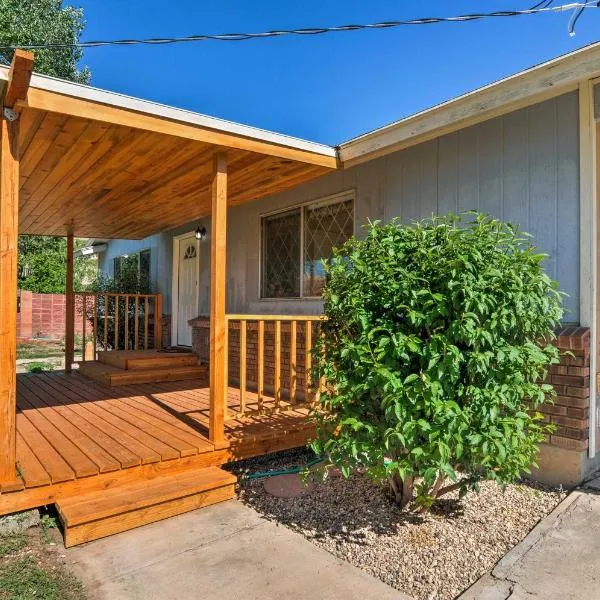 Cottage Near Bryce Canyon and Zion National Parks!，位于特罗皮克的酒店