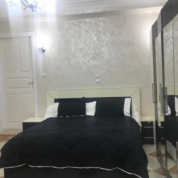 Super appartement de luxe T4 a la ville de Bejaia，位于Tizi Ahmed的酒店