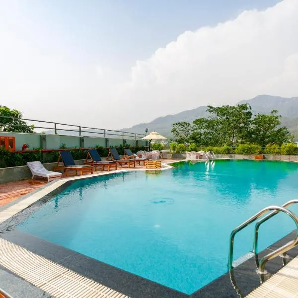 Hotel Natraj Rishikesh，位于Tapovan的酒店