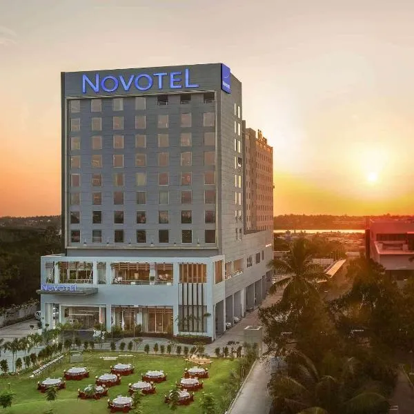 Novotel Chennai Sipcot，位于Covelong的酒店