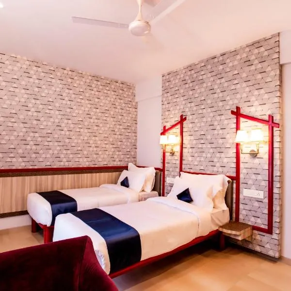 Hotel Prabha Palace，位于Chas的酒店