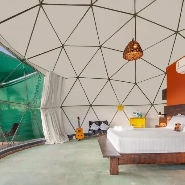 Glamping Serra da Canastra - Casinha de Hortelã - Domo Jaboticaba，位于德尔菲诺波利斯的酒店