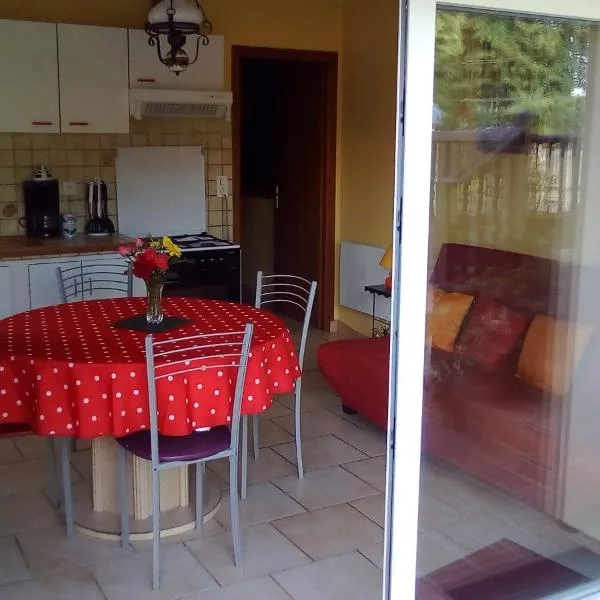 Appartement a la campagne，位于Poyanne的酒店