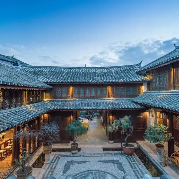 丽江丽泽雅舍木府院（古城画院客栈），位于丽江的酒店