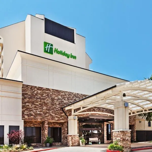 Holiday Inn Tyler - Conference Center, an IHG Hotel，位于泰勒的酒店