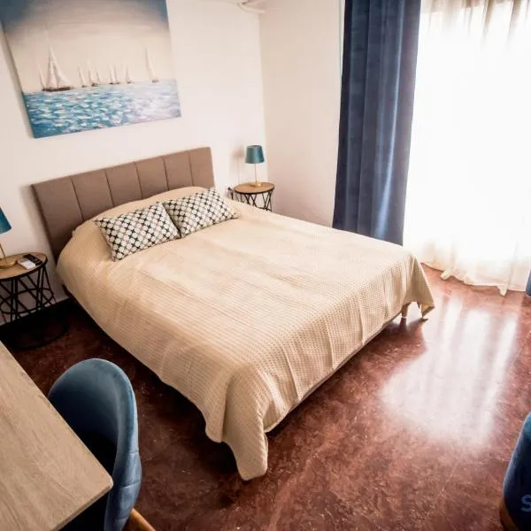Explore Greece from Lovely City Centre Apartment，位于Nerotriviá的酒店