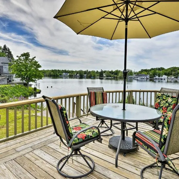 Family Cottage on Chaumont Bay, Walk to Downtown，位于Chaumont的酒店