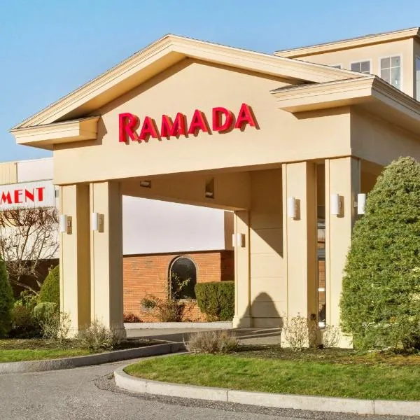 Ramada Hotel & Conference Center by Wyndham Lewiston，位于New Gloucester的酒店