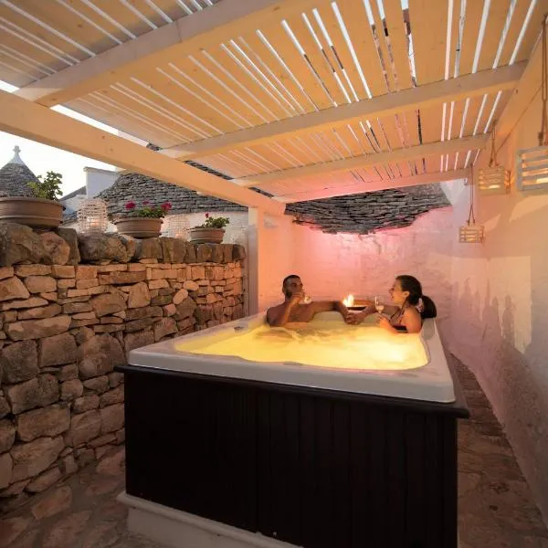 Trulli Holiday Deluxe & Wellness，位于阿尔贝罗贝洛的酒店