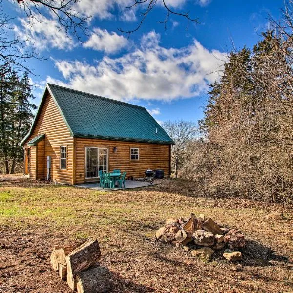 Close to Vineyards: Updated New Haven Retreat!，位于New Haven的酒店