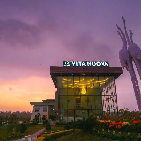 La Vita Nuova Resort & Spa，位于Shaugaon的酒店