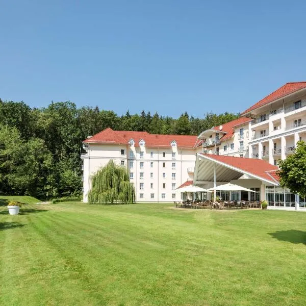 Best Western Plus Parkhotel Maximilian Ottobeuren，位于Bayersried的酒店