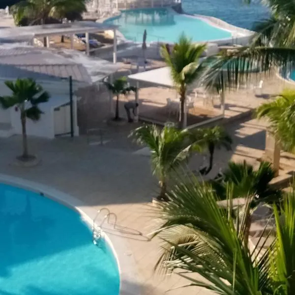Private Apartments in Caribe Dominicus solo adultos，位于La Fragata的酒店