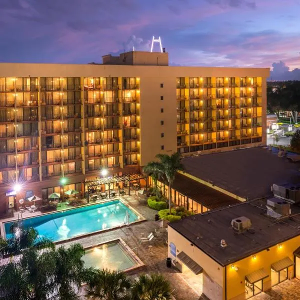 Holiday Inn & Suites Orlando SW - Celebration Area, an IHG Hotel，位于海湾湖的酒店