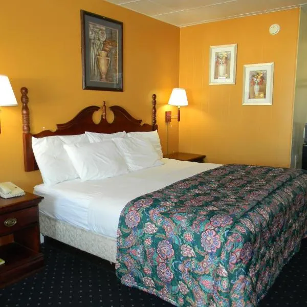 费尔法克斯汽车旅馆 ，位于罗阿诺克拉皮兹的酒店