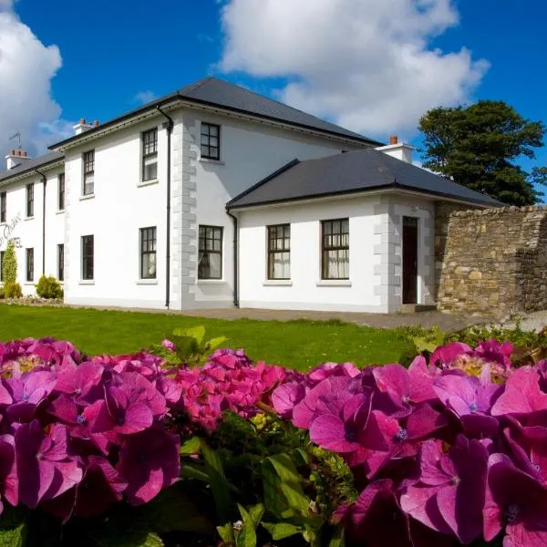 An Chúirt Hotel, Gweedore, Donegal，位于布恩贝格的酒店