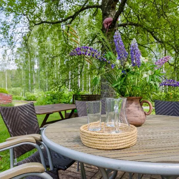 Poppelstrand Nuuksio, Pet friendly guest apartment，位于Takkula的酒店