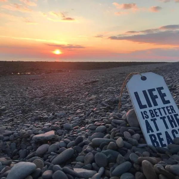 Mona Villa Holiday Home，位于Coulderton的酒店