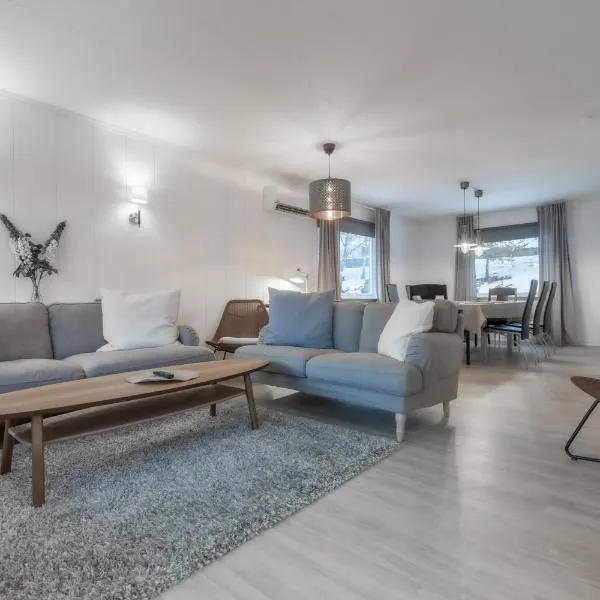 Sagi 3 Exclusive Private Apartment，位于Høyheimsvik的酒店
