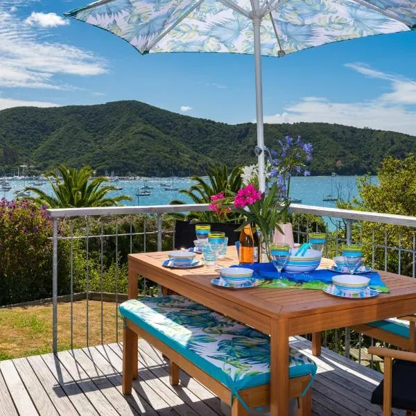 Tirohanga Wai - Waikawa Holiday Home，位于皮克顿的酒店