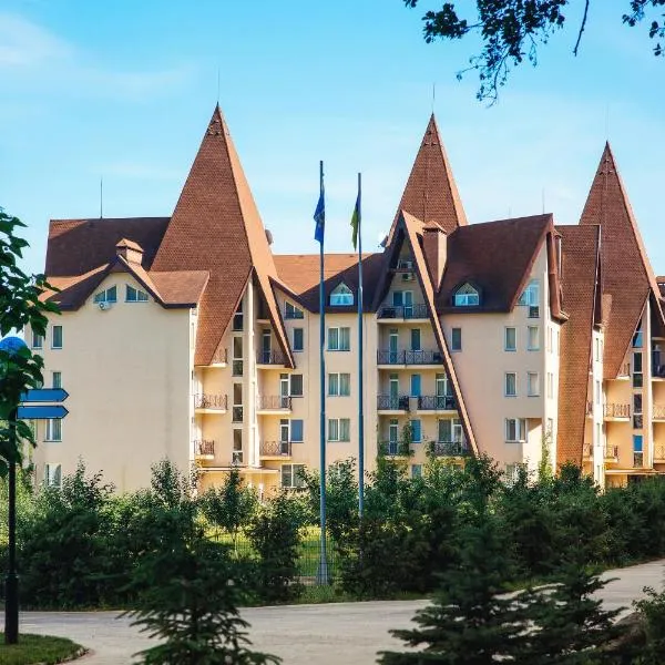 Apartament Hotel by Derenivska Kupil，位于尼日尔索洛维诺的酒店