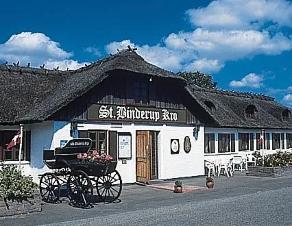 圣宾德鲁普克罗酒店，位于Ålestrup的酒店
