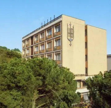 里维埃拉酒店，位于塞勒里古的酒店