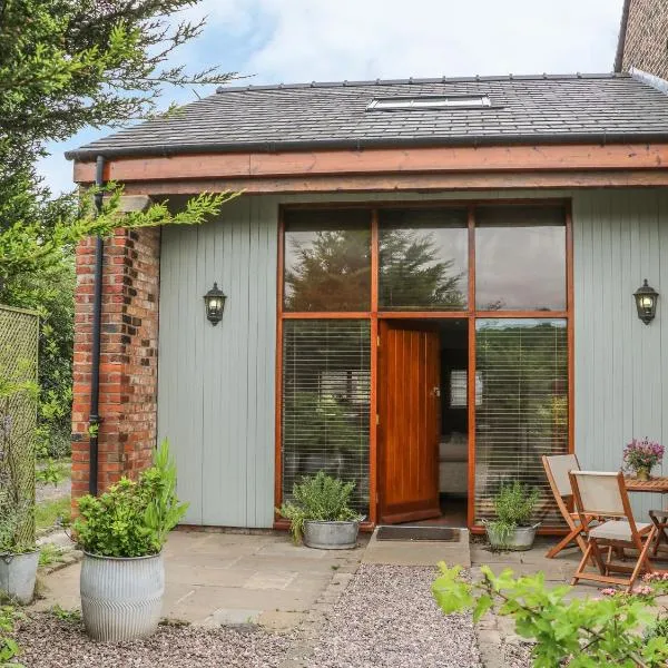 Barn Owl Cottage At Crook Hall Farm，位于Mawdesley的酒店