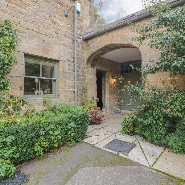 The Tack Room Cottage，位于Ashover的酒店