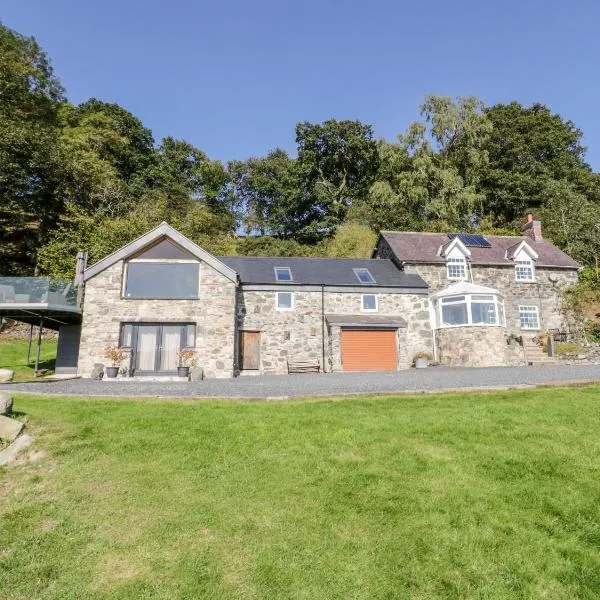 Tyn Llwyn，位于Gwyddelwern的酒店