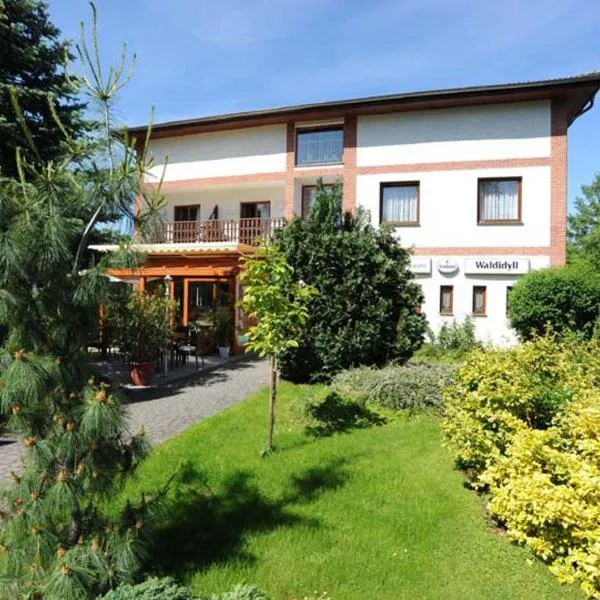 Hotel Waldidyll，位于Eggesin的酒店