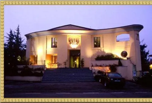 波罗酒店，位于Paderno dʼAdda的酒店