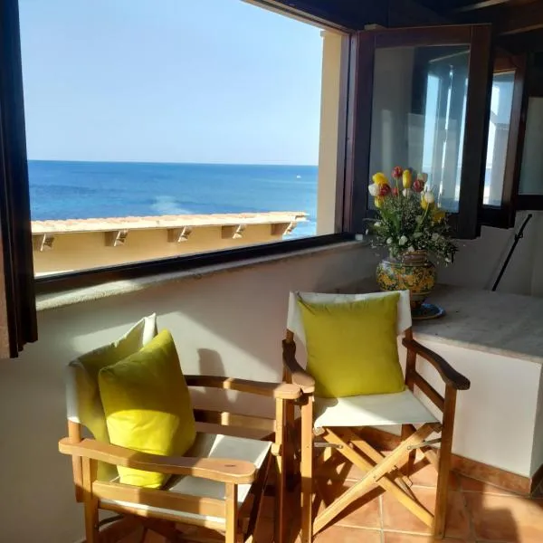 Summer Dream LA CASA SUL MARE，位于特拉佩托的酒店