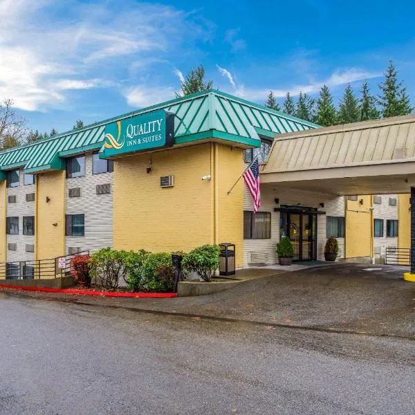 Quality Inn & Suites Lacey Olympia，位于Yelm的酒店