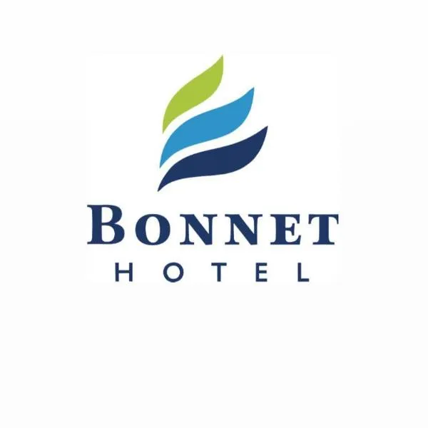 Bonnet Hotel Surabaya，位于Tambakoso的酒店