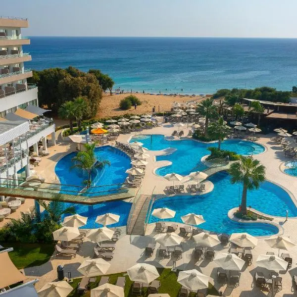 Melissi Beach Hotel & Spa，位于阿依纳帕的酒店