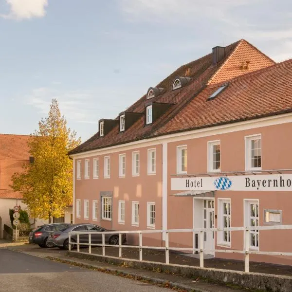 Hotel Bayernhof，位于Emsing的酒店