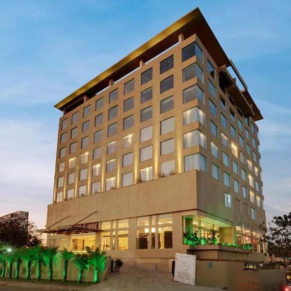 The Fern-An Ecotel Hotel, Kolhapur，位于Ghunaki的酒店