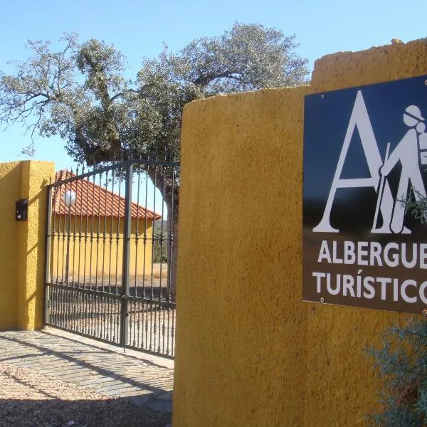 ALBERGUE TURÍSTICO DE CORNALVO，位于Trujillanos的酒店