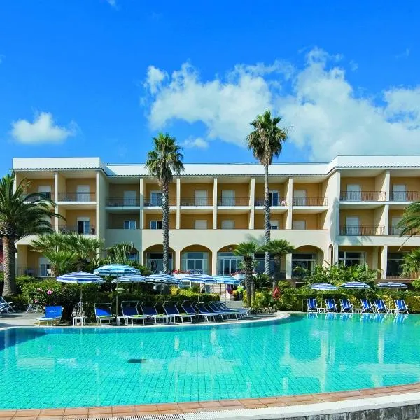 亚历山大温泉酒店，位于伊斯基亚的酒店