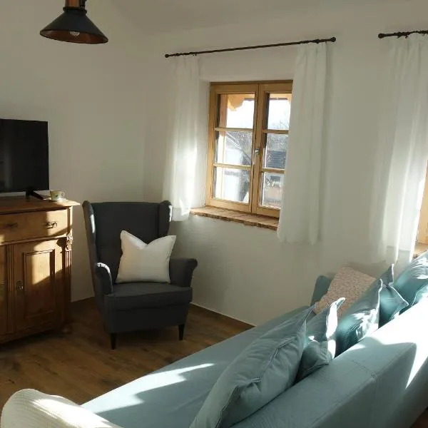 Appartement - Ferienwohnung - FeWo Obernkammer，位于Emmering的酒店