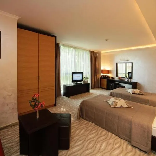 Efbet Hotel，位于瓦尔纳的酒店