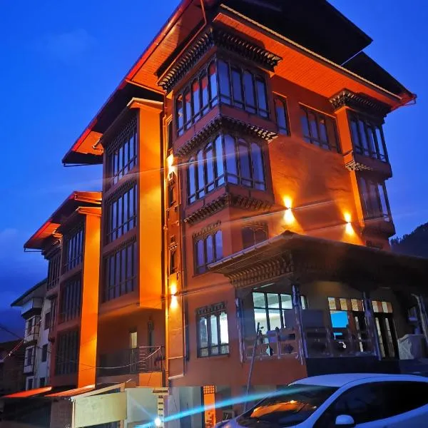 Ludrong Hotel，位于Yuwak的酒店